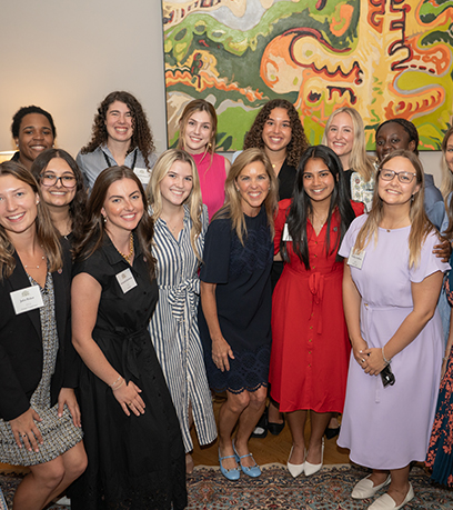 Ang Unang Ginang kasama ang mga kababaihan mula sa 2025 Fellows Program