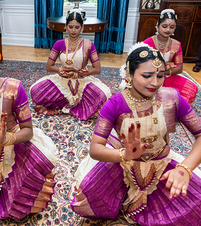 miyembro ng Thapasya School of Dance.